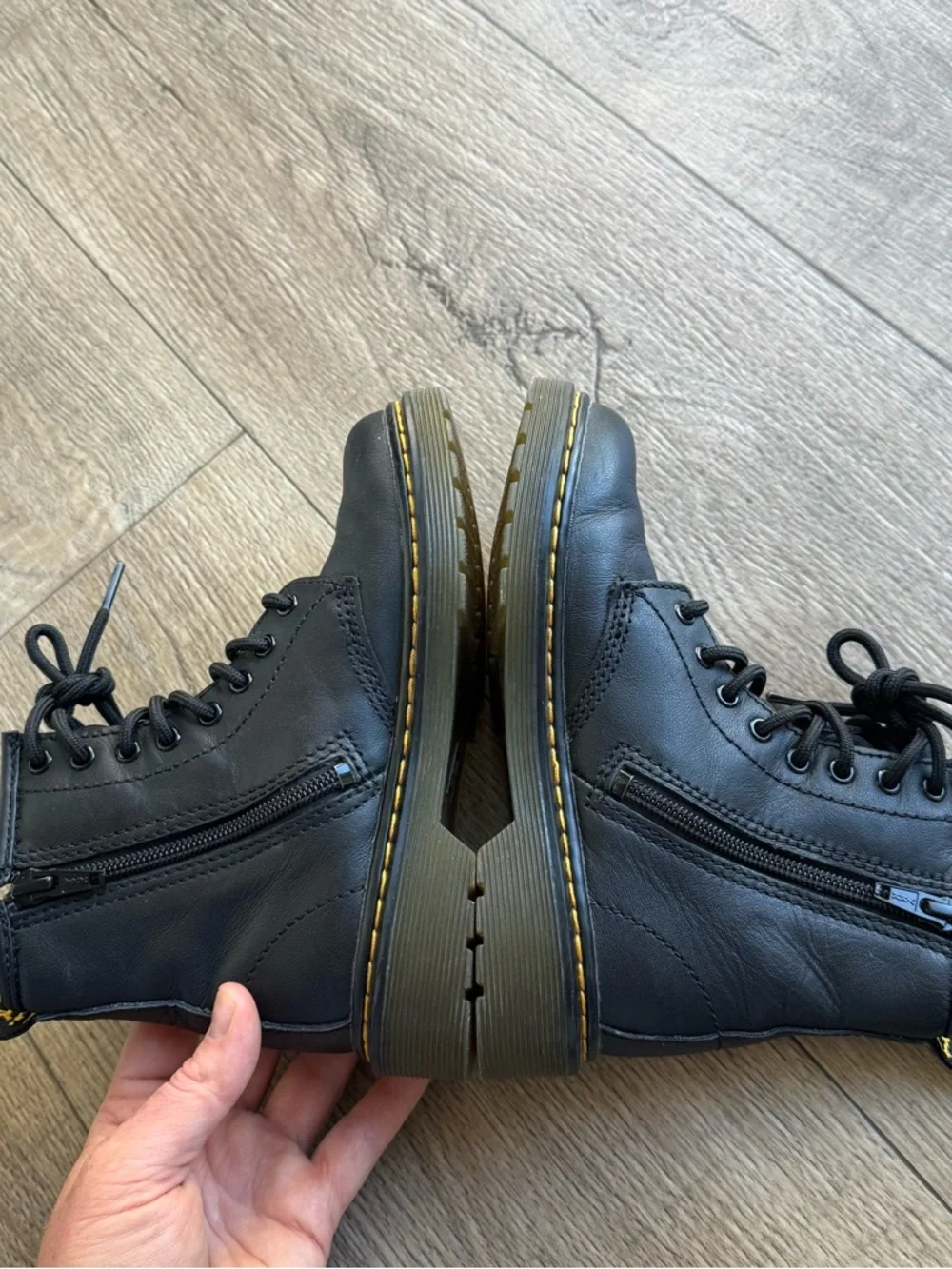 Doc Martens 13C girls combat boots black leather lace up 15382